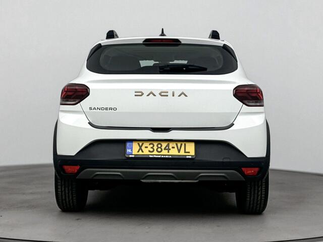 Dacia SANDERO Stepway 1.0 TCe 100Pk ECO-G Extreme | Schuif / Kantel Dak | Navigatie | Apple & Android Carplay | Verwarmbare Voorstoelen | Cruise & Climate Control |