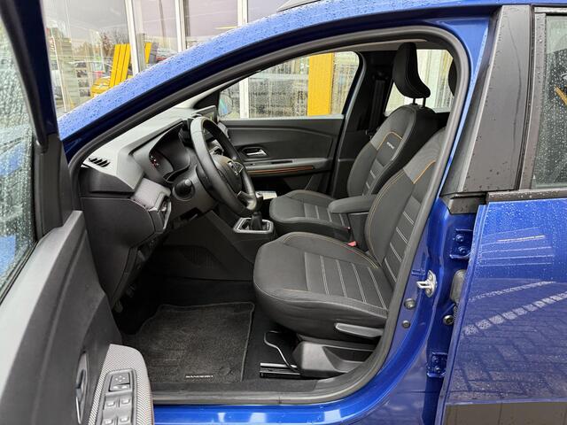 Dacia SANDERO Stepway 1.0 TCe 100 Bi-Fuel Comfort | Trekhaak | NAP | Achteruitrijcamera | Climate Control | Key-less | DAB | LED | Cruise Control | Lichtmetaal |