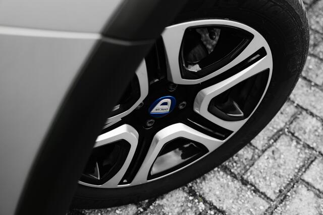 Dacia SANDERO 0.9 TCe Easy-R Stepway Serie Limitee 15th Anniv. | AUTOMAAT | Camera achter | ECC | NAVI | | incl. Bovag rijklaarpakket met 12 maanden garantie |