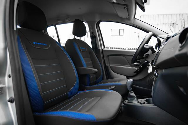 Dacia SANDERO 0.9 TCe Easy-R Stepway Serie Limitee 15th Anniv. | AUTOMAAT | Camera achter | ECC | NAVI | | incl. Bovag rijklaarpakket met 12 maanden garantie |