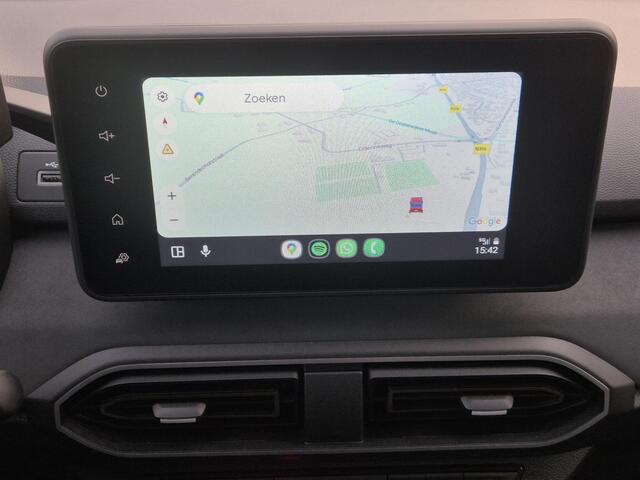 Dacia SANDERO Stepway 1.1 TCe 110 Extreme Handgeschakeld / Fabrieksgarantie tot 12-2027 / Pack Extreme / Allseason banden / Stoelverwarming / Cruise control / Achteruitrijcamera / Apple Carplay Android Auto / Keyless Entry/Start /