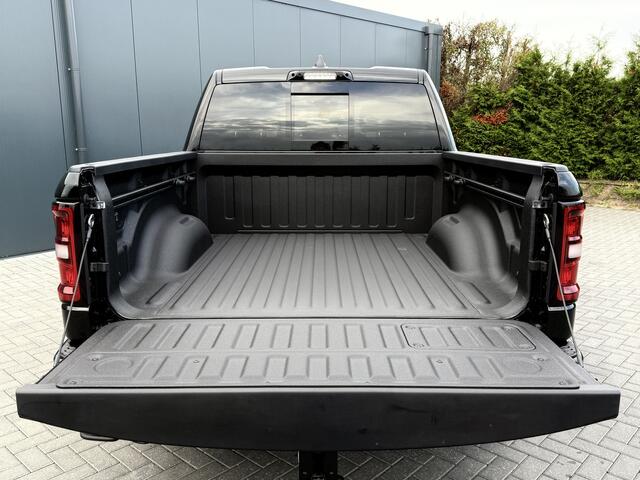 Dodge 1500 Ram 3.0 420 PK LARAMIE PREMIUM / HURRICANE / 2025 MODEL / NIGHT EDITION / LUCHTVERING / PANO / 360 CAMERA / TREKHAAK / 3500 KG AHG