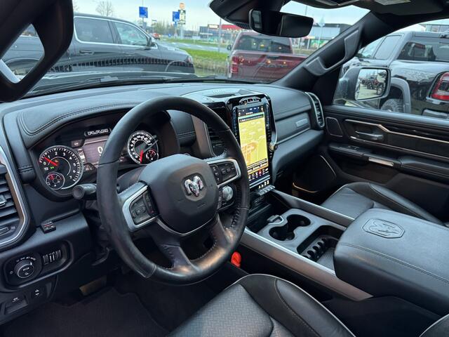 Dodge 1500 Ram Laramie Night | Pano | H&K | Uitlaatklep