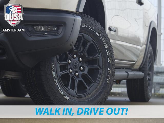 Dodge 1500 RAM | Rebel X | 4x4 | Crew Cab | 3.0L Twin-turbo I6 | SST | 14,4 inch Touchscreen | 10,2 inch Passenger Screen | 10th Anniversary edition Getoonde accessoires zijn verkrijgbaar tegen meerprijs