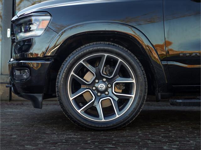 Dodge 1500 Ram 5.7 V8 4x4 Crew Cab Laramie | Luchtvering | stoel/stuur verwarming | 4x4| 22 inch velgen