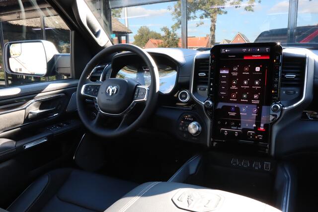 Dodge 1500 Ram 2025 3.0L HURRICANE LARAMIE Night Premium | BPM VRIJ | NIEUW | LPG in of onderbouw | Deksel | Panoramadak | Luchtverin