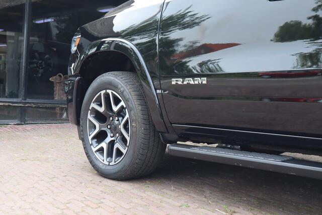 Dodge 1500 Ram 2025 3.0L HURRICANE LARAMIE SPORT | BPM VRIJ | NIEUW | LPG in of onderbouw | Deksel