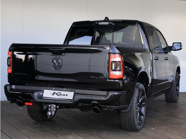 Dodge 1500 Ram 5.7 V8 4x4 Crew Cab Sport Night Edition | Elektrisch Sidebars | Pano-Dak | Groot Navi | eTorque |
