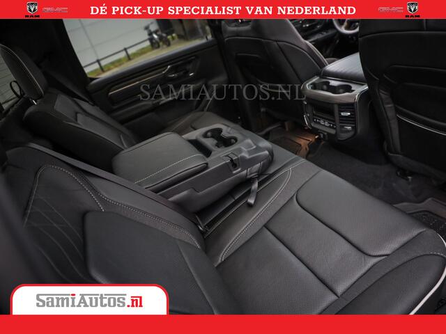 Dodge 1500 Ram Limited Night H.O 540HP 706Nm | Massage + Full Option | De Meest Luxe en Volle Pick-Up in zijn Klasse | Comfortabele Dubbele Cabine met Royale 5 Zitplaatsen | BPM vrij | Nu Leverbaar uit Voorraad | Voorraad Nr 2384 - 5408