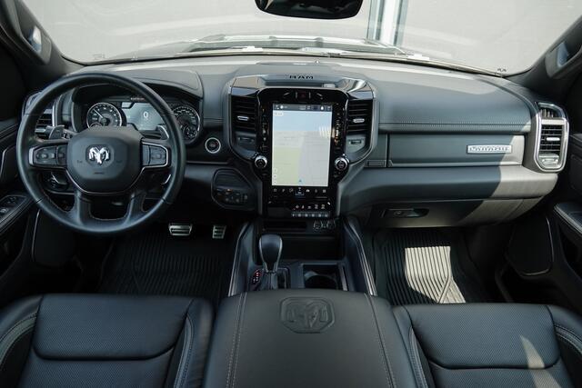 Dodge 1500 Ram Laramie GT 5.7 401Pk 4x4 Crew Cab | Etorque | Luchtvering | Panoramadak | 22''