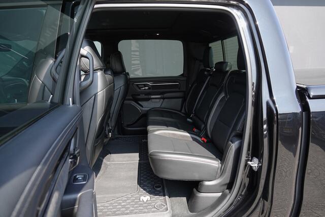 Dodge 1500 Ram Laramie GT 5.7 401Pk 4x4 Crew Cab | Etorque | Luchtvering | Panoramadak | 22''