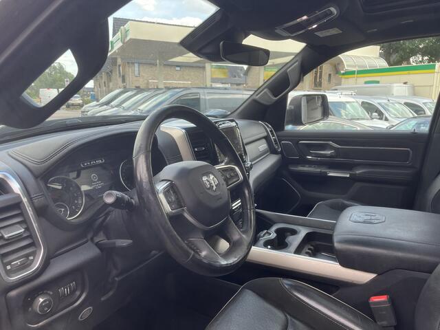 Dodge 1500 Ram 5.7 V8 4x4 Crew Cab Laramie Panoramadak , Luchtvering