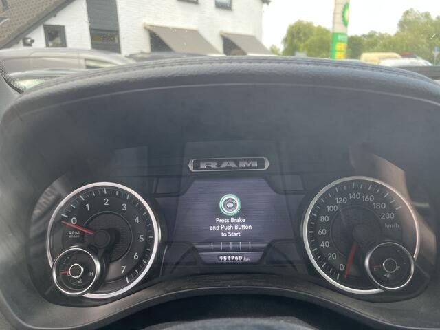 Dodge 1500 Ram 5.7 V8 4x4 Crew Cab Laramie Panoramadak , Luchtvering