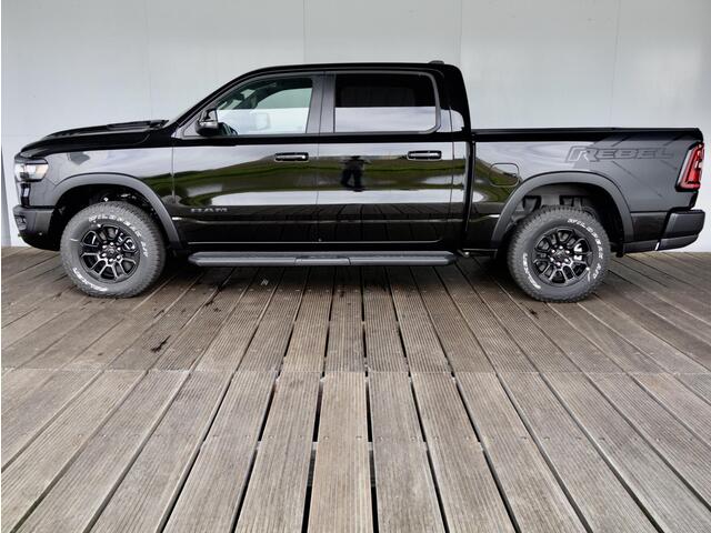 Dodge 1500 Ram 3.0 Hurricane Crew Cab Black Rebel Night | Leder interieur | Elektrische laadklep | Pano | Adaptieve CC |