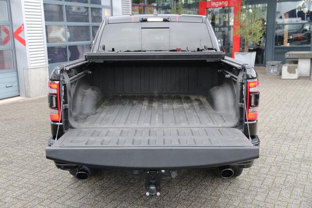 Dodge 1500 Ram 5.7 HEMI V8 400PK | Limited | Luchtvering | Headup | 3.5t trekgewicht | Vol!!