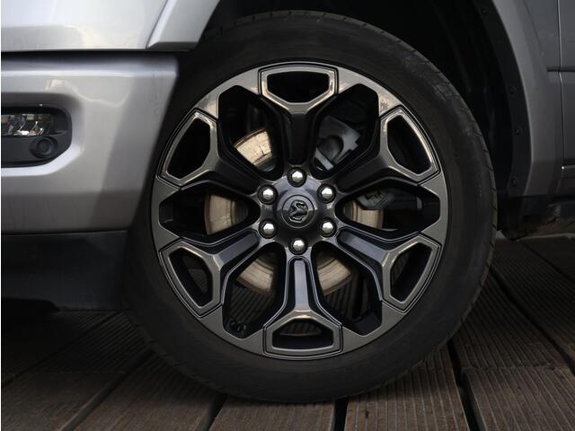 Dodge 1500 Ram 5.7 V8 4x4 Crew Cab Limited | Luchtvering | Rambox | LPG | Groot Navi