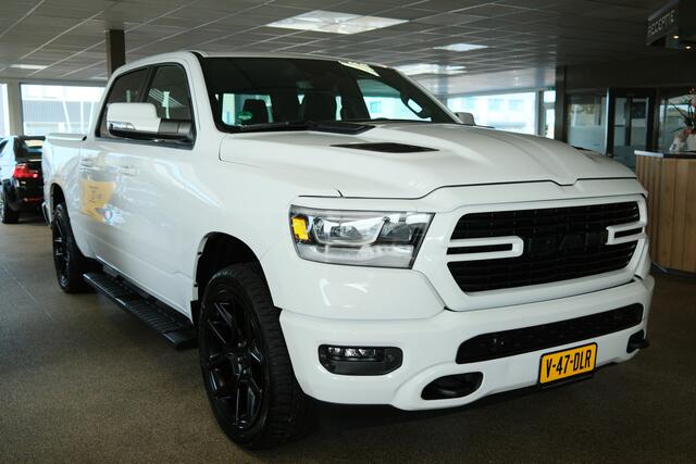 Dodge 1500 Ram 5.7 V8 4x4 Crew Cab Laramie Apple carplay, 22"inch, Groot scherm, 310L LPG!