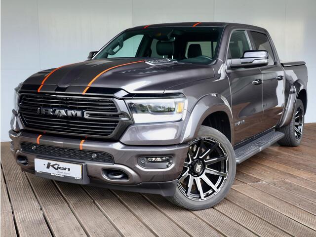 Dodge 1500 Ram 5.7 V8 4x4 Crew Cab Dominator | Uitlaatklep | Pano-dak | Tonneau cover | 22" | Fenders |
