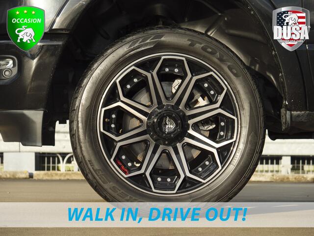 Dodge 1500 RAM | Limited | 5.7 V8 | 4x4 | Crew Cab | Striping | 22 inch Wheels | LPG | Panorama |