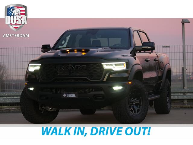 Dodge RAM PICKUP | RHO | 3.0L Twin-Turbo I-6 | 4x4 | Crew Cab TWIN-TURBO HIGH OUTPUT | Panoramadak | 14,4-inch Touchscreen | Passenger Display Meerprijs extra opties / Accessoires zoals Deksel, Backflip, Fenders, wraps, Stripings etc