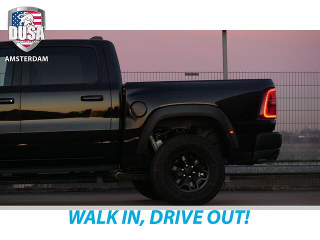 Dodge RAM PICKUP | RHO | 3.0L Twin-Turbo I-6 | 4x4 | Crew Cab TWIN-TURBO HIGH OUTPUT | Panoramadak | 14,4-inch Touchscreen | Passenger Display Meerprijs extra opties / Accessoires zoals Deksel, Backflip, Fenders, wraps, Stripings etc