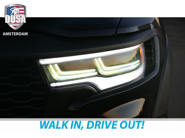 Dodge RAM PICKUP | RHO | 3.0L Twin-Turbo I-6 | 4x4 | Crew Cab TWIN-TURBO HIGH OUTPUT | Panoramadak | 14,4-inch Touchscreen | Passenger Display Meerprijs extra opties / Accessoires zoals Deksel, Backflip, Fenders, wraps, Stripings etc