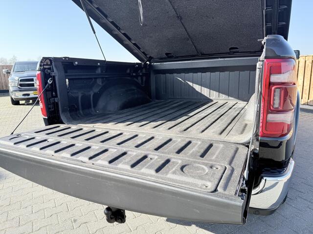 Dodge RAM PICKUP 5.7 V8 HEMI 4X4 6 PERSOONS! PANO LPG G3