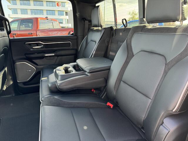 Dodge RAM PICKUP Laramie Night Premium Hurricane | Digtial Mirror & Headup | Apple Carplay & Android Auto