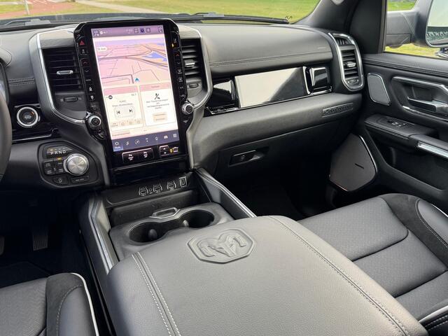 Dodge RAM PICKUP Laramie full spec. luchtvering, pano, pass.scherm MY25 3.0L TT Hurrican 420pk