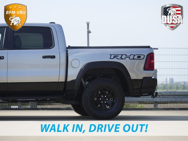 Dodge RAM PICKUP | RHO | 3.0L Twin-Turbo I6 | 4x4 | Crew Cab TWIN-TURBO HIGH OUTPUT | Panoramadak | 14,4-inch Touchscreen | Passenger Display | Getoonde accessoires zijn verkrijgbaar tegen meerprijs