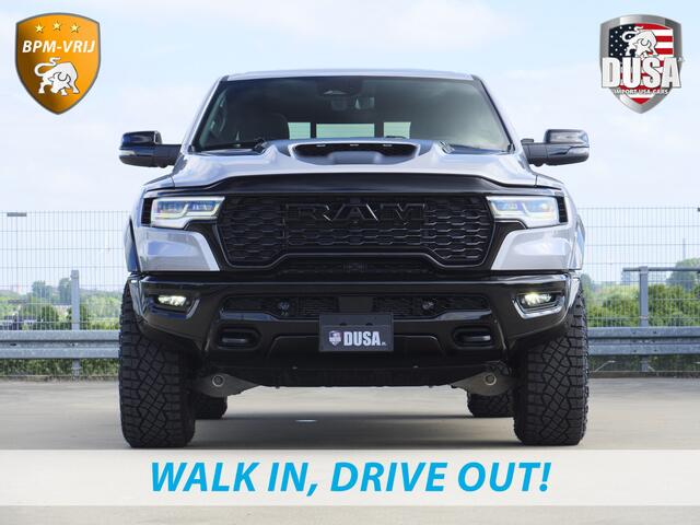 Dodge RAM PICKUP | RHO | 3.0L Twin-Turbo I6 | 4x4 | Crew Cab Night Edtion | Panoramadak | 14,4-inch Touchscreen | Passenger Display | Getoonde accessoires zijn verkrijgbaar tegen meerprijs