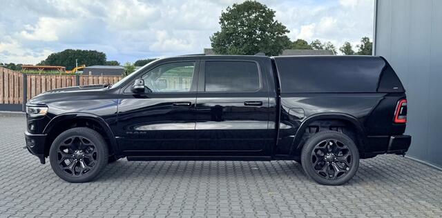 Dodge RAM PICKUP 5.7 HEMI V8 4x4 CC LIMITED PANO LUCHTV