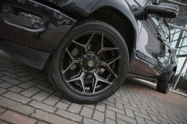 Dodge RAM PICKUP 5.7 V8 4x4 CC Limited | WideBody | Night Edition | Pano