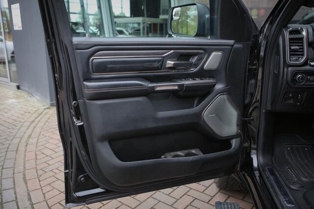 Dodge RAM PICKUP 5.7 V8 4x4 CC Limited | WideBody | Night Edition | Pano