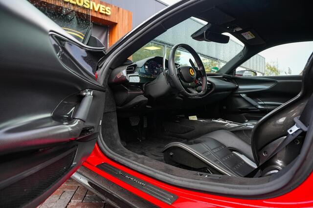 Ferrari SF90 Stradale 4.0 V8 Assetto Fiorano Fiorano Pack Carbon Fibre Daytona Racing Seats