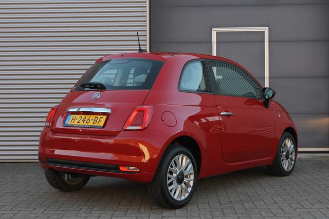 Fiat 500 0.9 TwinAir Turbo Young I AIRCO I NAVI I NL. AUTO I 1E EIG.