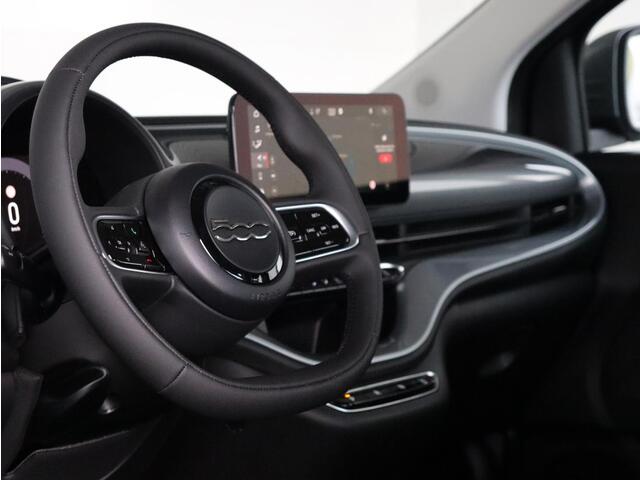 Fiat 500 Icon 42 kWh | Navigatie | PDC |
