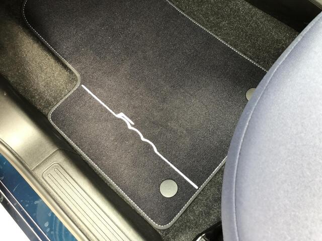 Fiat 500 1.0 Hybrid Club CLIMATE|APPLE/ANDROID|PDC|