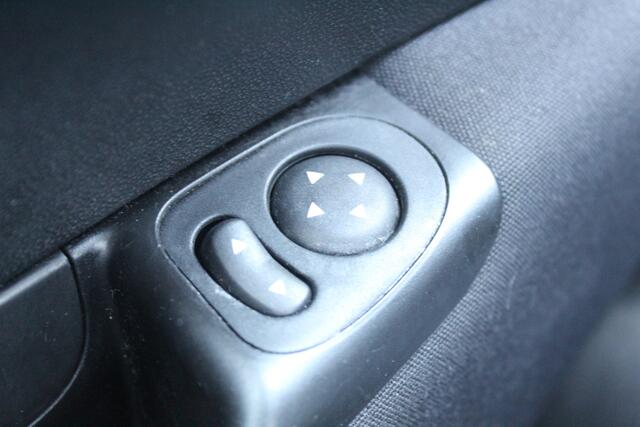 Fiat 500 1.0 Hybrid Dolcevita Cruise control l Navigatie l AppleCarPlay/AndroidAuto