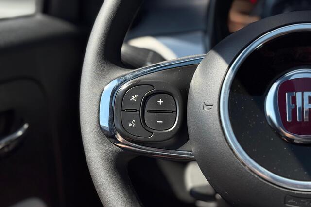 Fiat 500 1.0 Hybrid Dolcevita 70pk - Auto Clima - Cruise - Pano - Carplay - DAB - PDC - Rijklaar