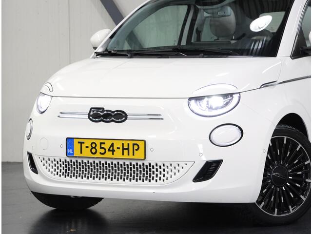 Fiat 500 Cabrio La Prima By Bocelli 42kWh 120PK | AppleCarplay/Android Auto | Camera | Navigatie | LEER | Keyless | Stoelverwarming | Parkeersensoren | Climate Control | Adaptive cruise control |