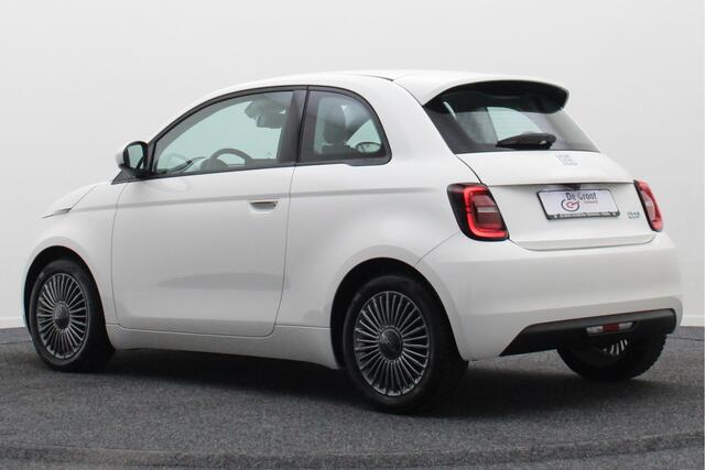 Fiat 500 Icon 42 kWh Virtual Cockpit, Camera, Rijstrooksensor, Cruise, Apple Carplay, DAB, 16''