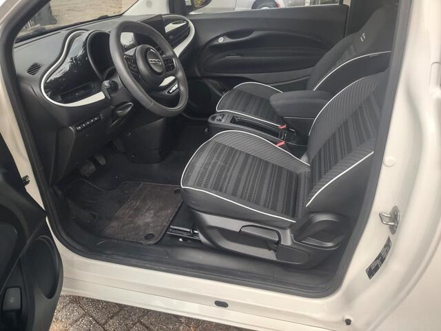 Fiat 500 E-42KW-Sneladen - Adaptieve CruiseContr- Met korting