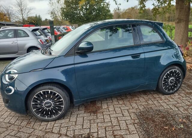 Fiat 500 E-2023-3+1 -42KW- Bij de 500E Specialist !!