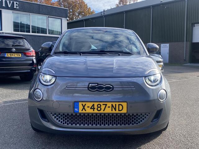 Fiat 500 Icon 42 kWh KEYLESS| STOELVERWARMING| CAMERA| DODE HOEK SENSOR| RIJKLAARPRIJS INCL. 12 MND BOVAG GARANTIE