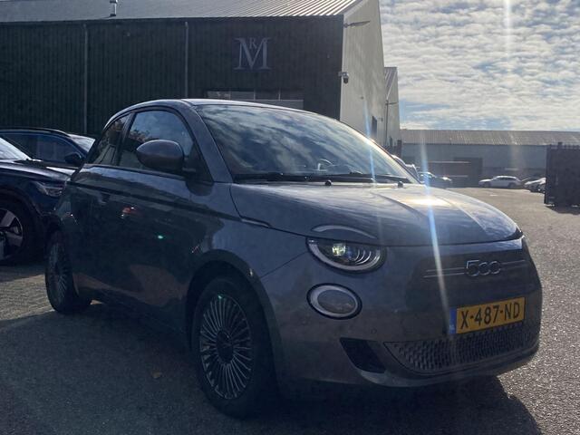 Fiat 500 Icon 42 kWh KEYLESS| STOELVERWARMING| CAMERA| DODE HOEK SENSOR| RIJKLAARPRIJS INCL. 12 MND BOVAG GARANTIE