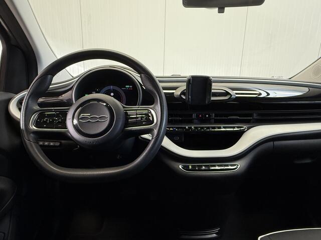 Fiat 500 Action 24 kWh AIRCO-CRUISE CONTROL-MULTI STUUR