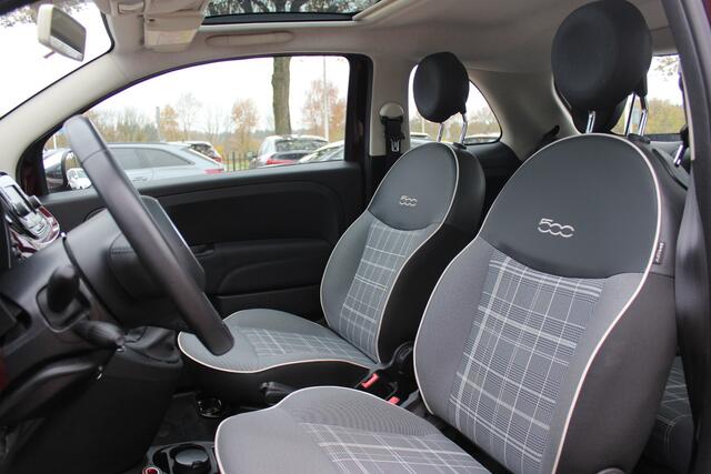 Fiat 500 1.2 Lounge / Panoramadak / Navigatie / Parkeerhulp achter / 15'' / Cruise Control / Xenon / Climate Control