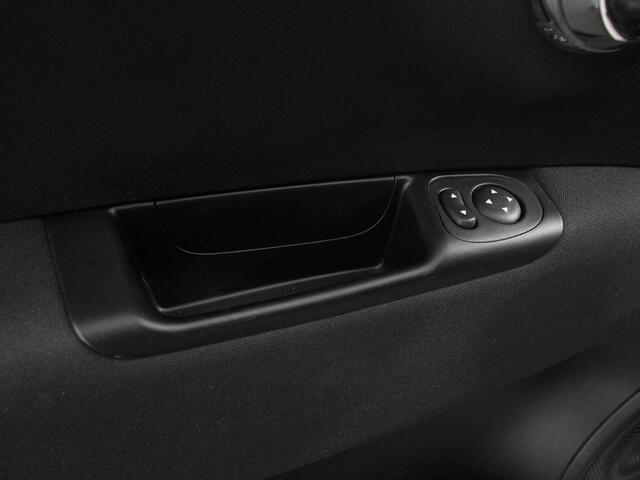 Fiat 500 1.0 Hybrid Dolcevita Panorama dak Climate Control Cruise Control Navigatie Apple Carplay/Android Auto Dab Digitale Cockpit Parkeer Sensoren Lichtmetalen Velgen 16" Led