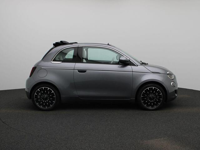 Fiat 500C La Prima 42 kWh Cabriotop| BTW| Automaat | WLTP 320 km| Navigatie| Achteruitrijcamera| Cruise & Climate Control| DC lader| Stoelverwarming